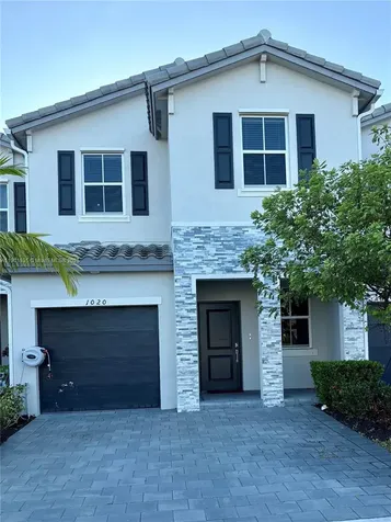 1020 SE 26th Terrace Homestead FL 33035
