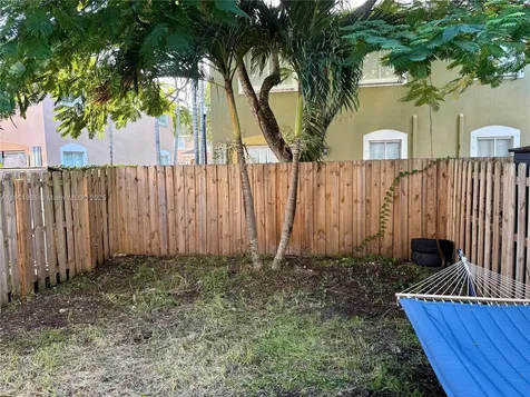 1020 SE 26th Terrace Homestead FL 33035