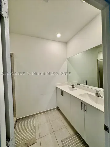 1020 SE 26th Terrace Homestead FL 33035