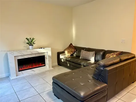 1020 SE 26th Terrace Homestead FL 33035