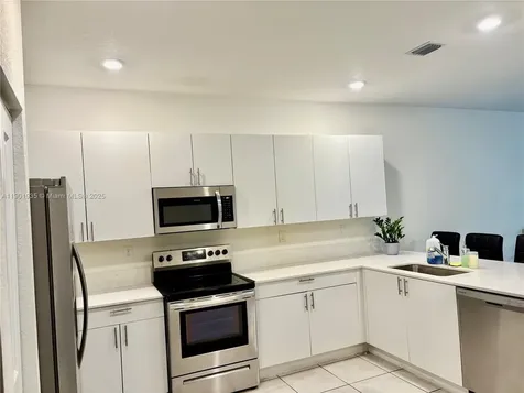1020 SE 26th Terrace Homestead FL 33035