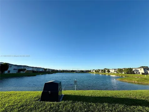 1020 SE 26th Terrace Homestead FL 33035