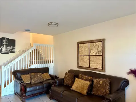 1020 SE 26th Terrace Homestead FL 33035
