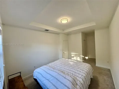 1020 SE 26th Terrace Homestead FL 33035