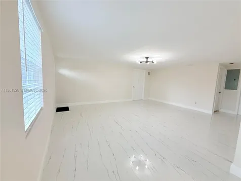 4340 SW 19th Street West Park FL 33023