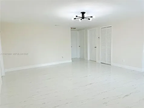 4340 SW 19th Street West Park FL 33023
