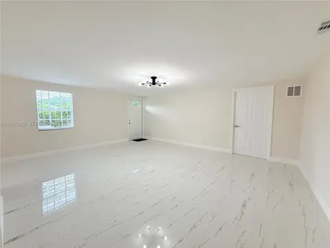 4340 SW 19th Street West Park FL 33023