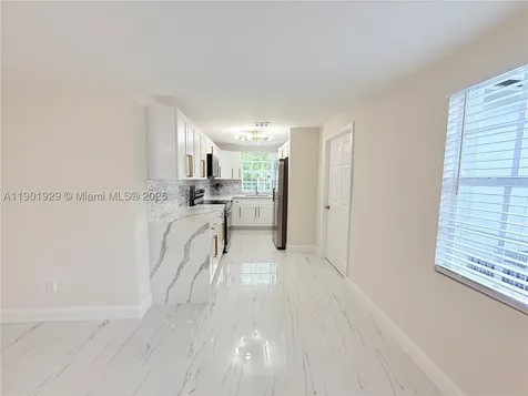 4340 SW 19th Street West Park FL 33023