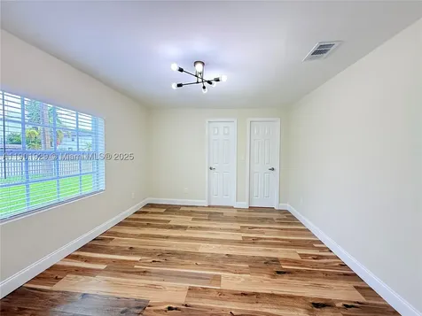 4340 SW 19th Street West Park FL 33023