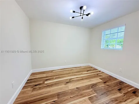 4340 SW 19th Street West Park FL 33023