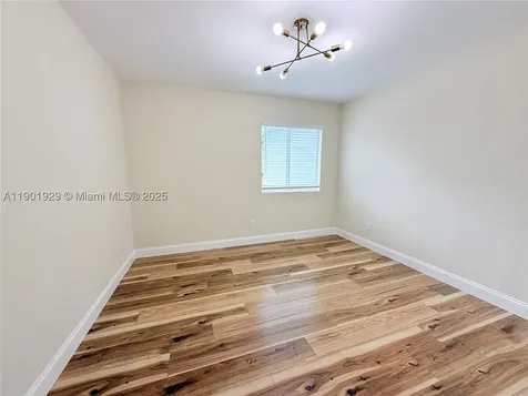 4340 SW 19th Street West Park FL 33023