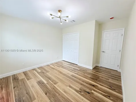 4340 SW 19th Street West Park FL 33023