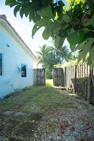 15002 SW 67th Lane Miami FL 33193