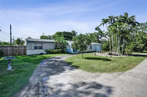 6300 SW 62nd Place South Miami FL 33143