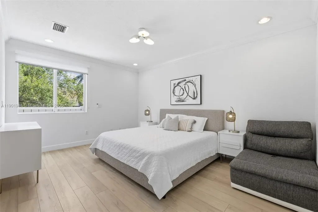 623 NE 11th Avenue Fort Lauderdale FL 33304