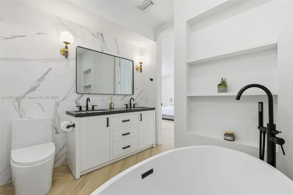 623 NE 11th Avenue Fort Lauderdale FL 33304