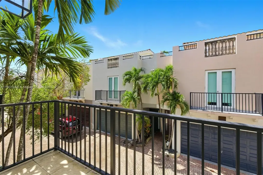 623 NE 11th Avenue Fort Lauderdale FL 33304