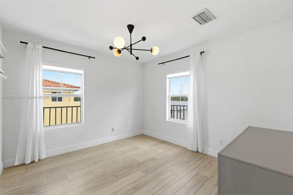 623 NE 11th Avenue Fort Lauderdale FL 33304