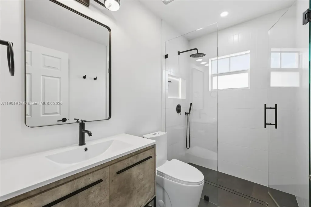 623 NE 11th Avenue Fort Lauderdale FL 33304