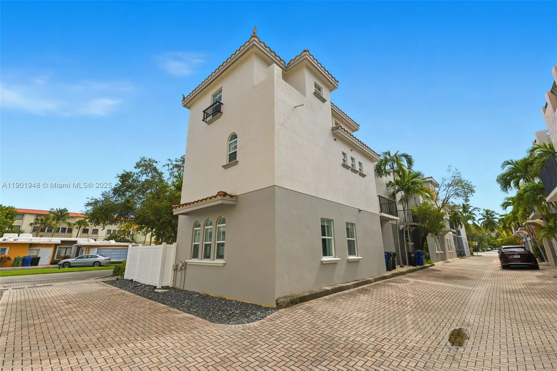 623 NE 11th Avenue Fort Lauderdale FL 33304