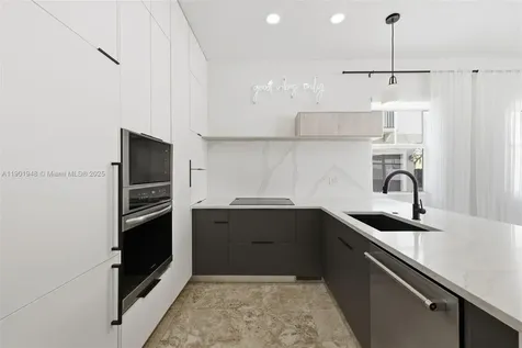 623 NE 11th Avenue Fort Lauderdale FL 33304