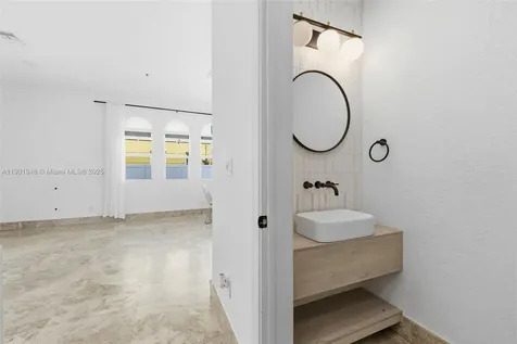 623 NE 11th Avenue Fort Lauderdale FL 33304