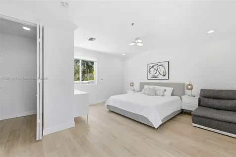 623 NE 11th Avenue Fort Lauderdale FL 33304