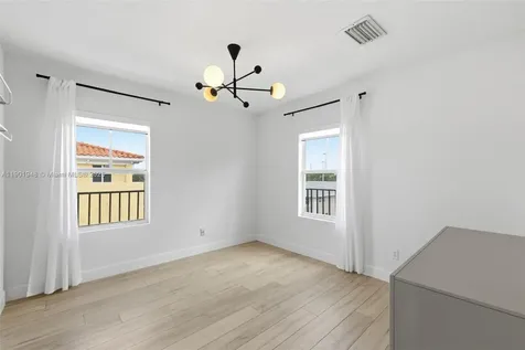 623 NE 11th Avenue Fort Lauderdale FL 33304