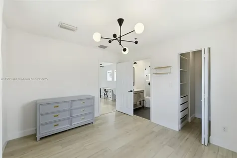 623 NE 11th Avenue Fort Lauderdale FL 33304