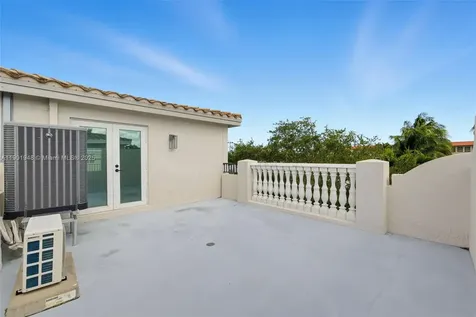 623 NE 11th Avenue Fort Lauderdale FL 33304