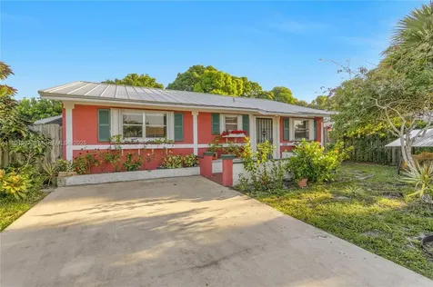 3382 SE Hawthorne Street Stuart FL 34997