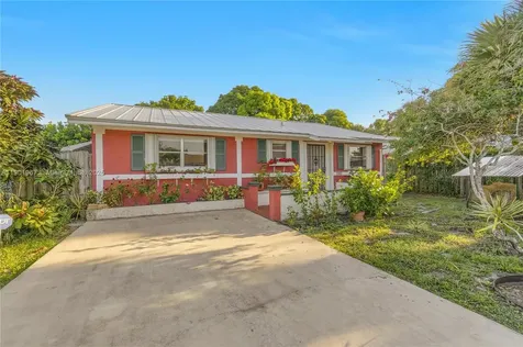 3382 SE Hawthorne Street Stuart FL 34997