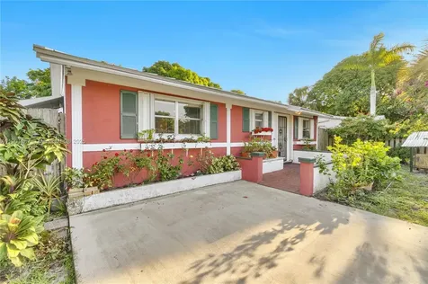 3382 SE Hawthorne Street Stuart FL 34997