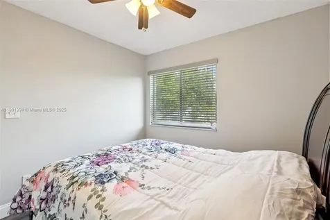 20888 NW 1st Street Pembroke Pines FL 33029