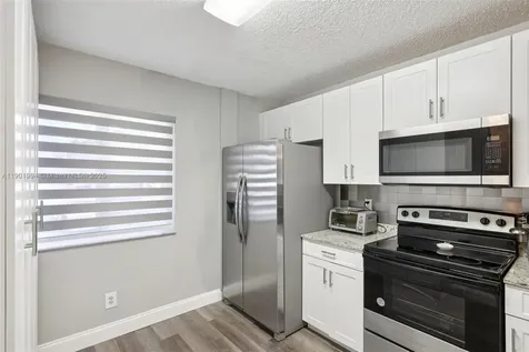 20888 NW 1st Street Pembroke Pines FL 33029
