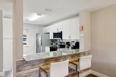 20888 NW 1st Street Pembroke Pines FL 33029