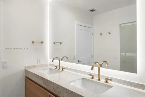 10945 SW 75th Court Pinecrest FL 33156