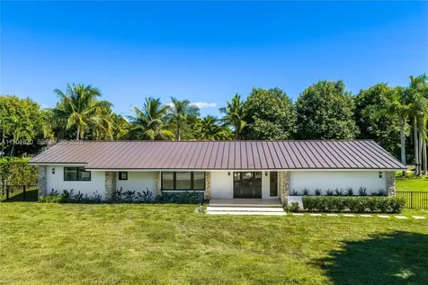 10945 SW 75th Court Pinecrest FL 33156