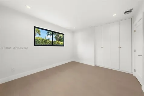 10945 SW 75th Court Pinecrest FL 33156