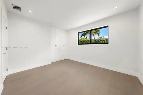 10945 SW 75th Court Pinecrest FL 33156