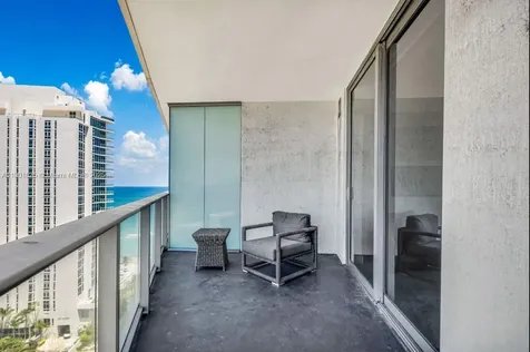 4111 S Ocean Drive Hollywood FL 33019