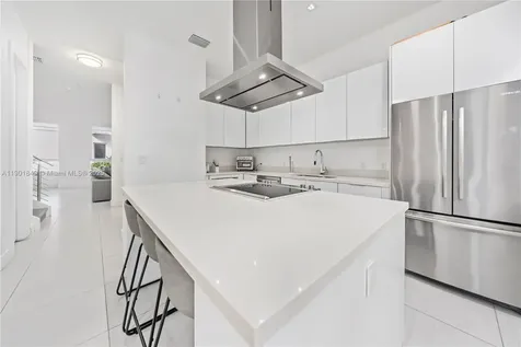 9153 NW 33rd Street Doral FL 33172