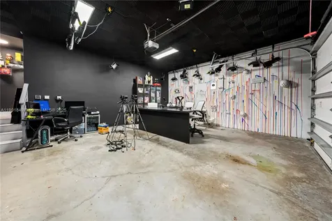9153 NW 33rd Street Doral FL 33172