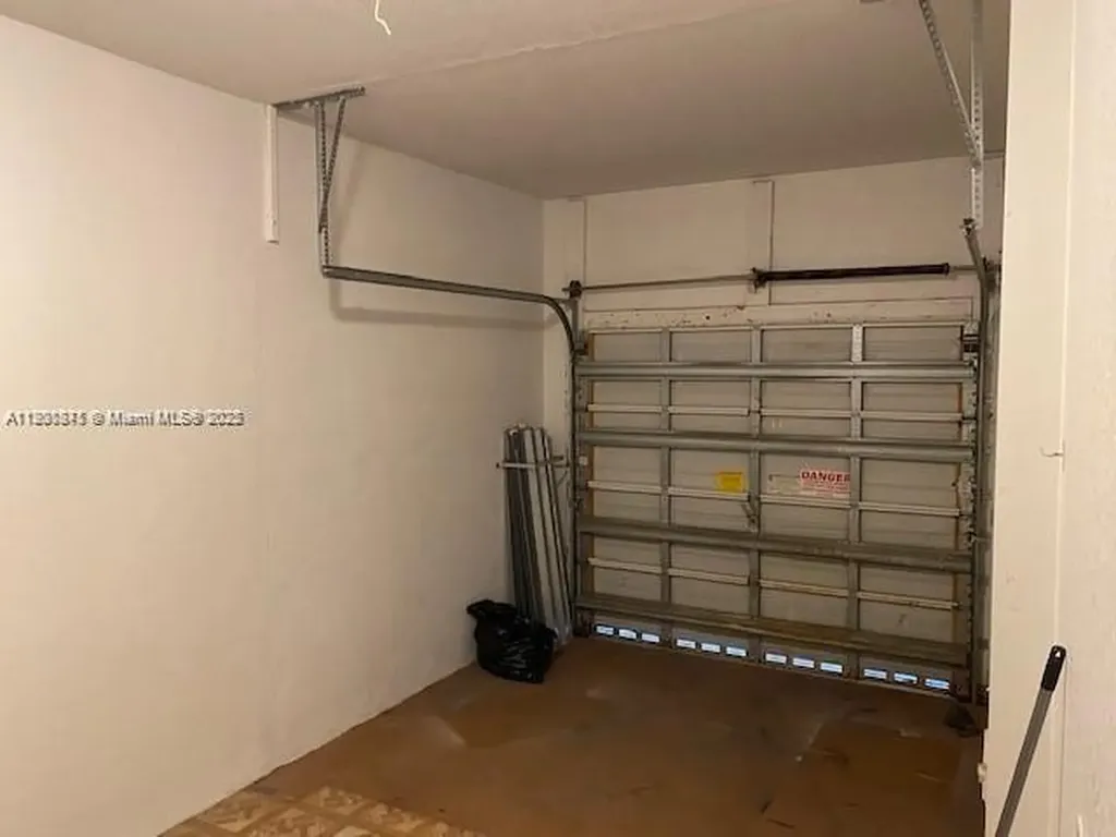8706 NW 38th Drive Coral Springs FL 33065