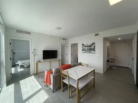 227 NE 2nd Street Miami FL 33132