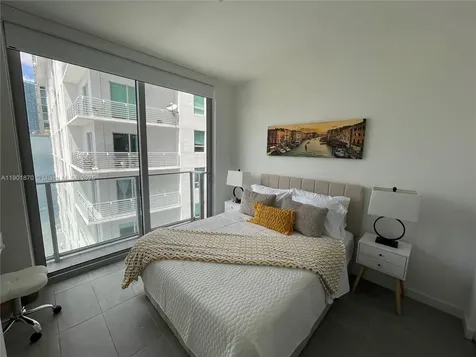 227 NE 2nd Street Miami FL 33132