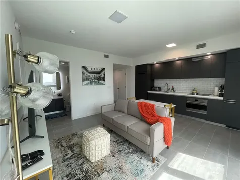 227 NE 2nd Street Miami FL 33132