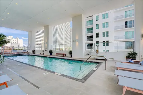 227 NE 2nd Street Miami FL 33132