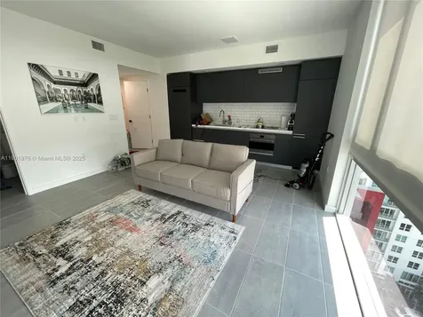 227 NE 2nd Street Miami FL 33132