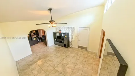 917 N 26th Avenue Hollywood FL 33020